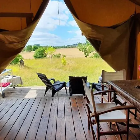 Simply Canvas Farm Hotel Saint-Jean-de-Duras