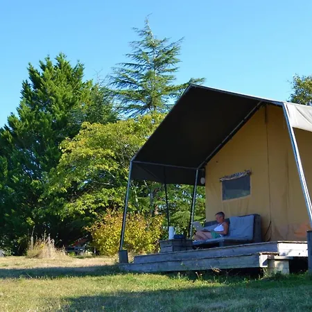 Simply Canvas Farm Hotel *